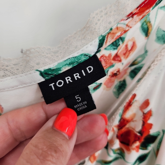 Torrid Lace Cami Georgette White Floral Plus Size 5X Sleeveless Tamk Top - Picture 5 of 7